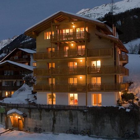 Basecamp Apartments Zermatt Exterior photo