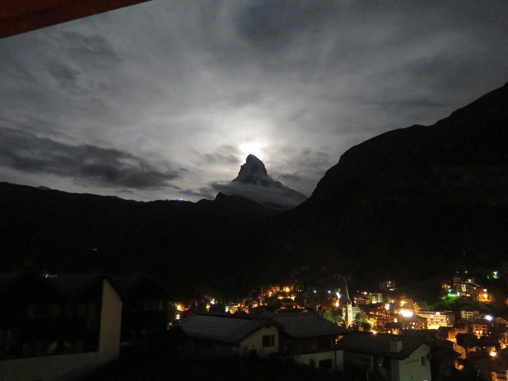 Basecamp Apartments Zermatt Exterior photo